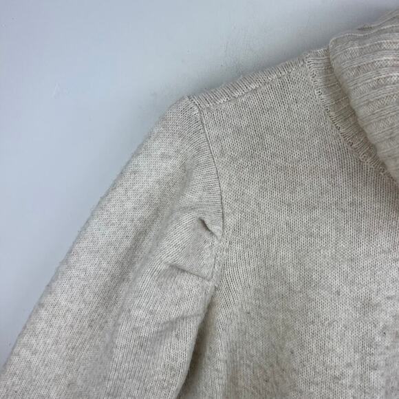 Cabi Style number 3889 puff sleeve neutral sweater womens size large - Picture 5 of 10